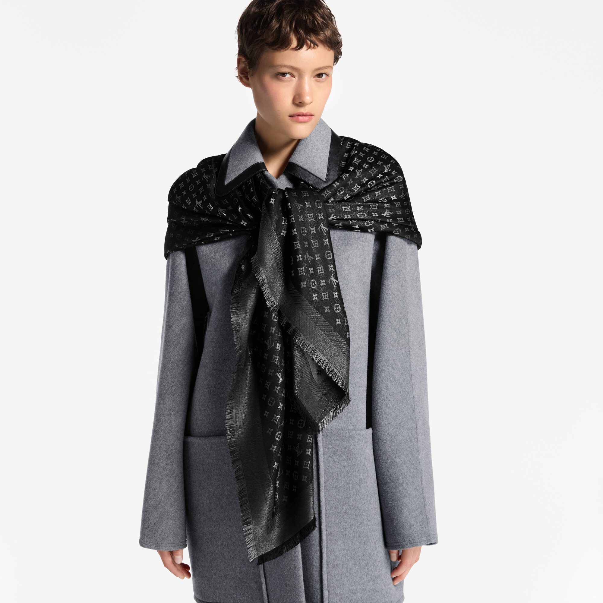 Moonlight Shawl S00 - Accessories M96655 | LOUIS VUITTON